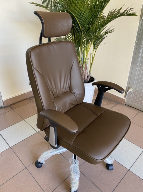 Ghế làm việc văn phòng chân xoay TM7047